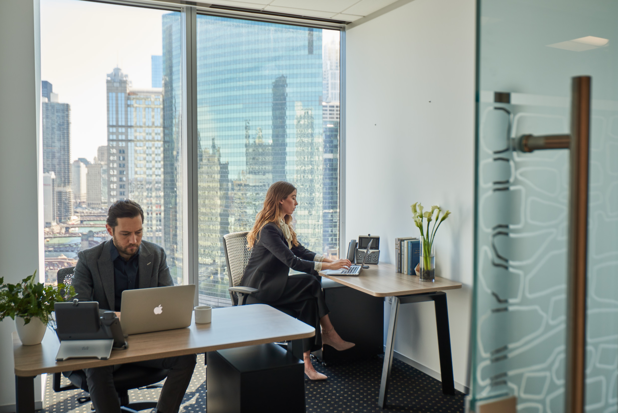 Serviced office at River Point, Chicago, where clients enjoy premium services and panoramic city views.